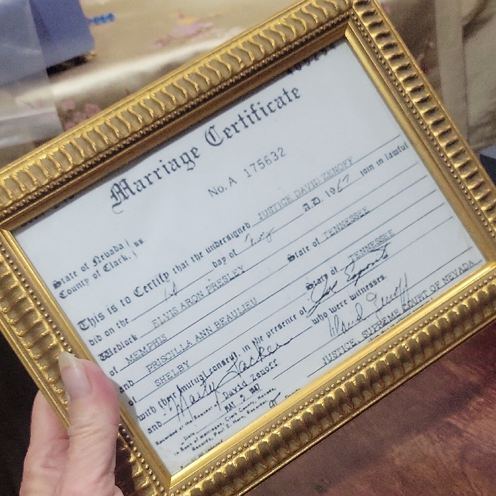Framed Marriage Certificate ELVIS & PRICILLA Sovenier